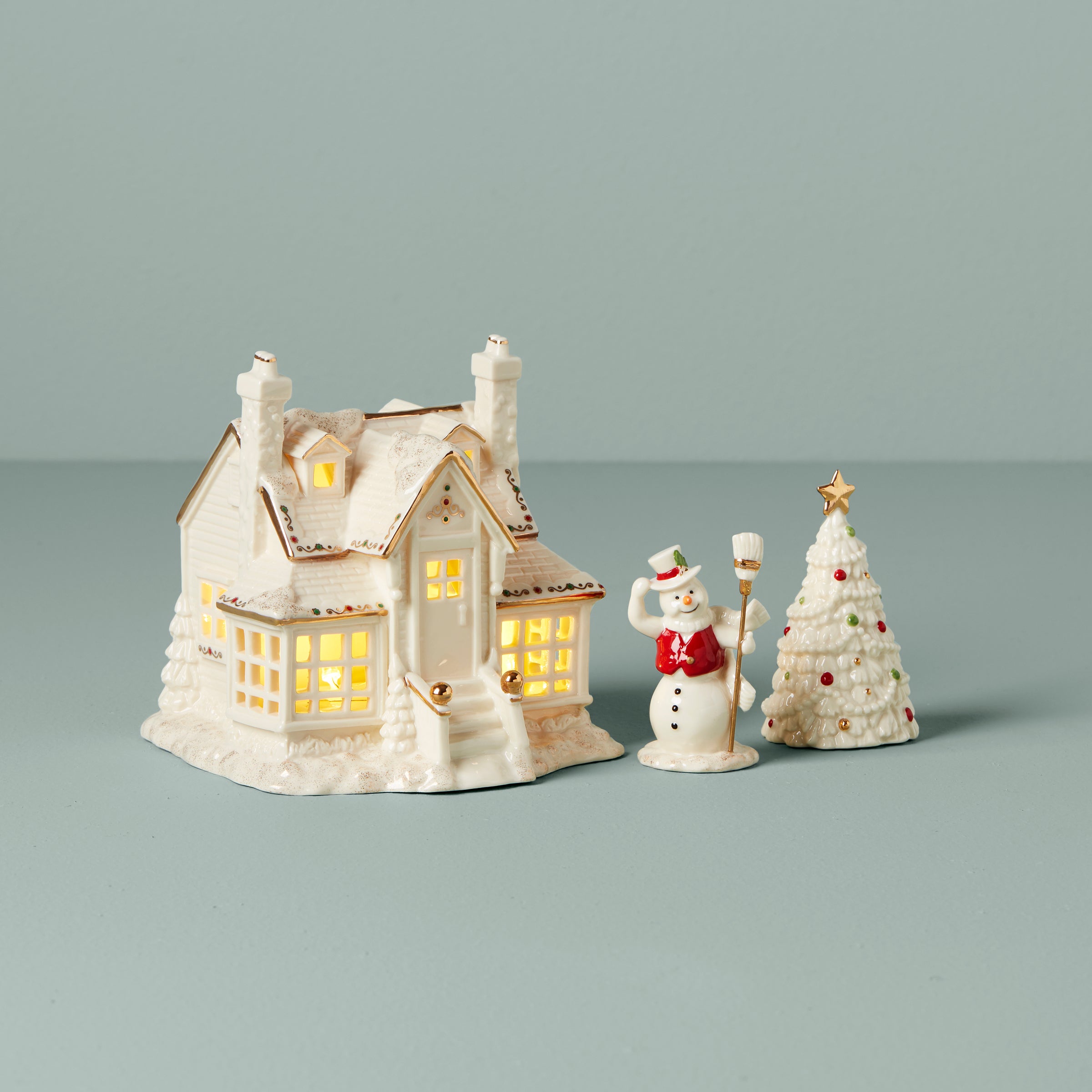 Mistletoe Park 3-Piece Figurine Starter Set