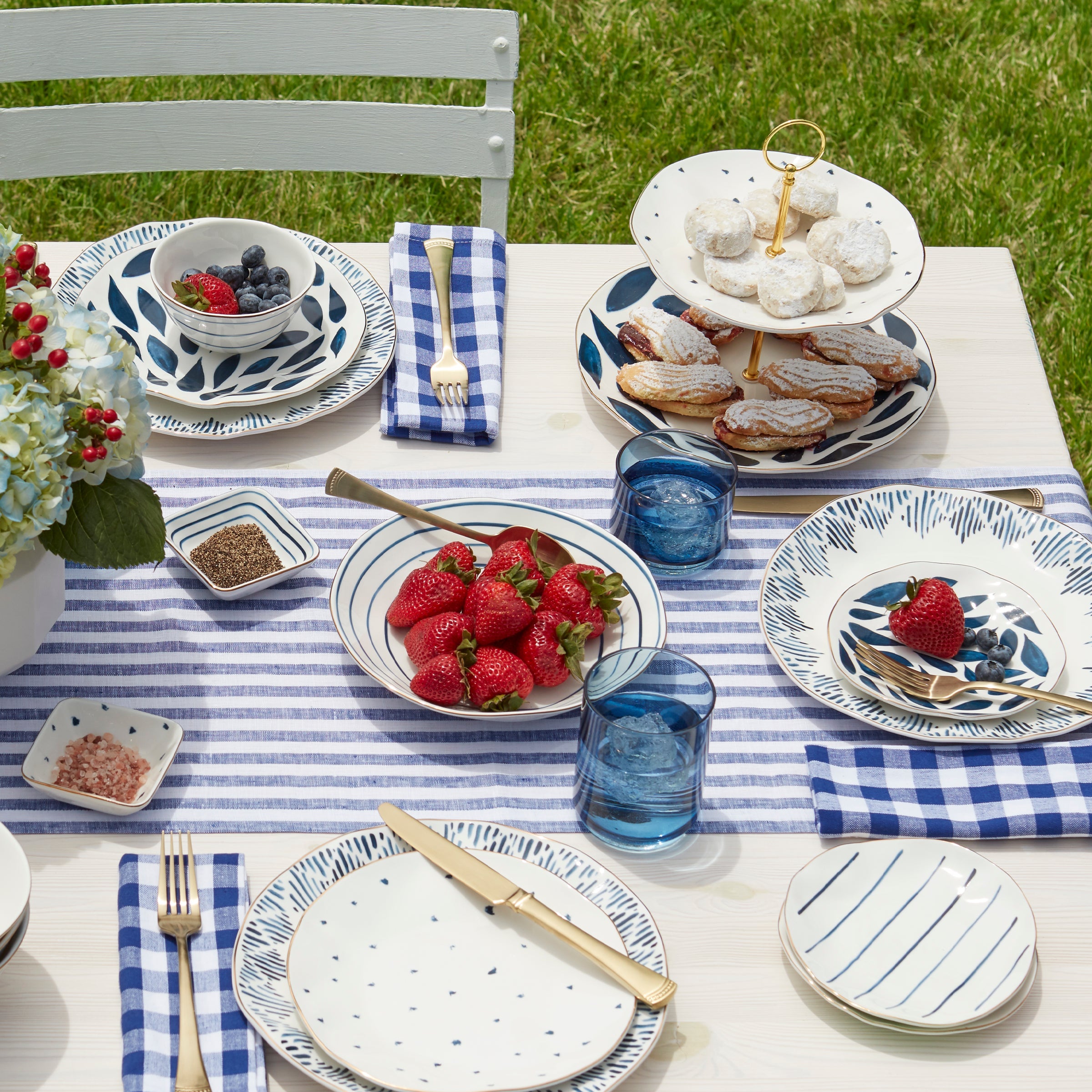 Blue Bay Tidbit Plates. Set of 4 - Image 2