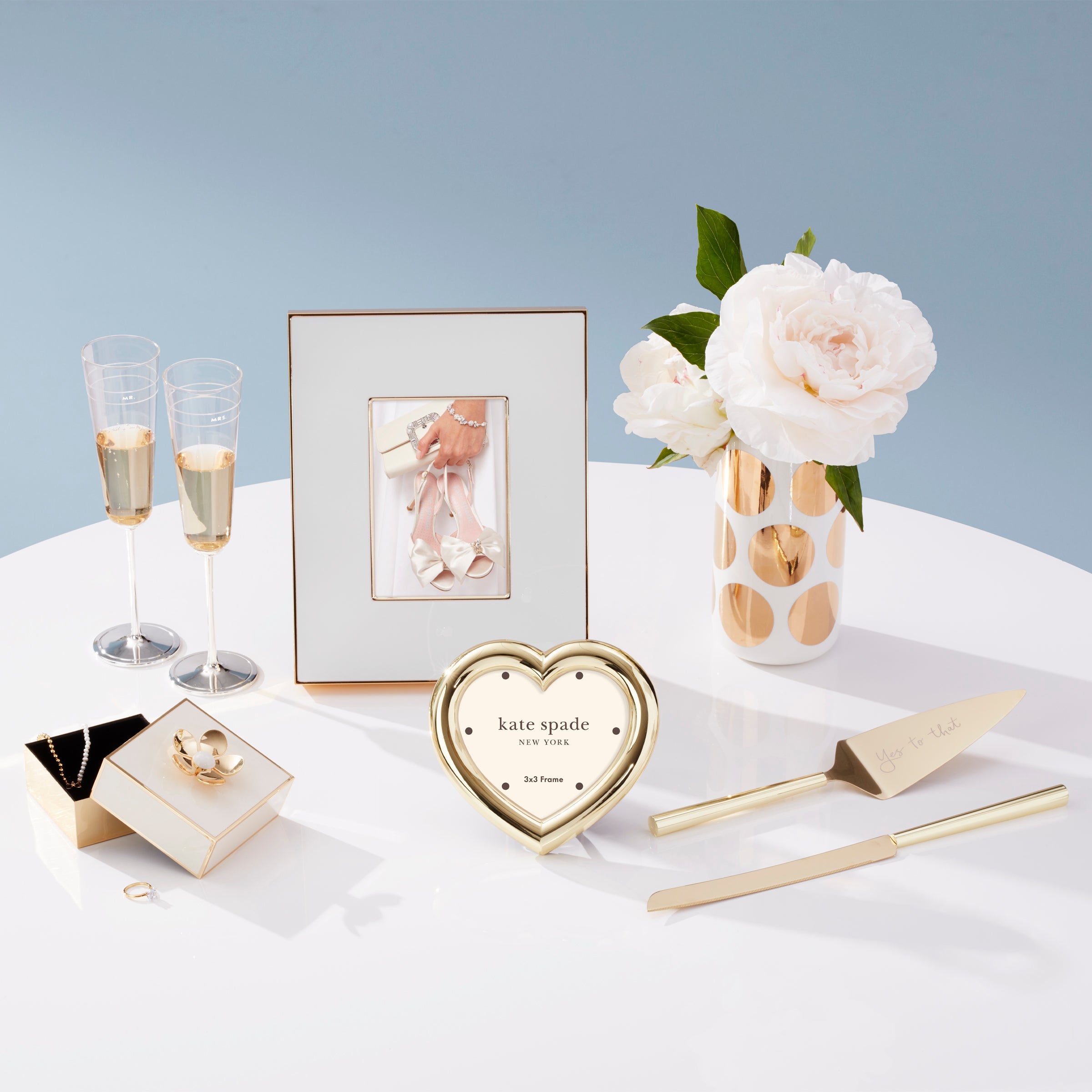 Charmed Life Gold Heart Photo Frame - Image 2