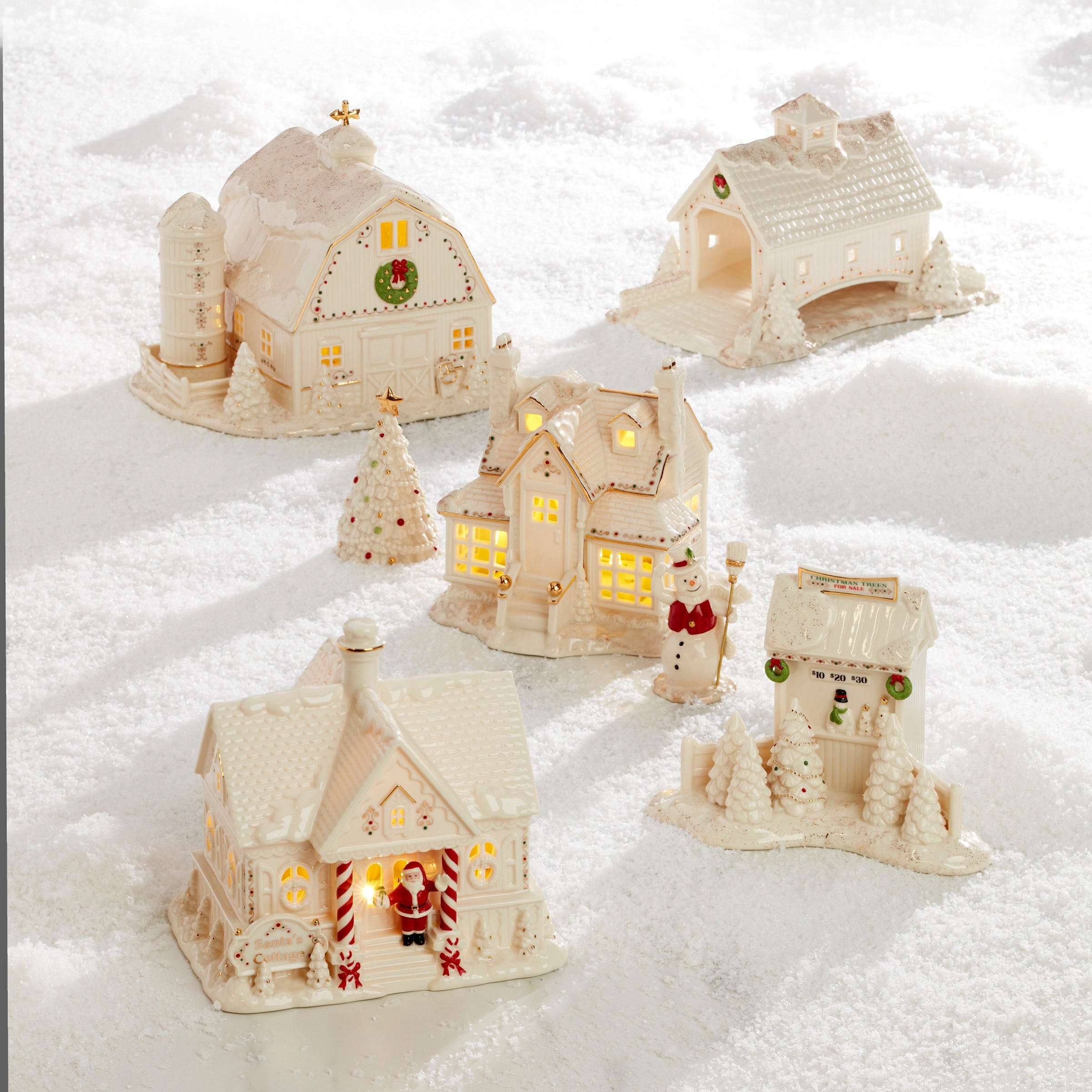 Mistletoe Park Light-Up Barn - Image 8