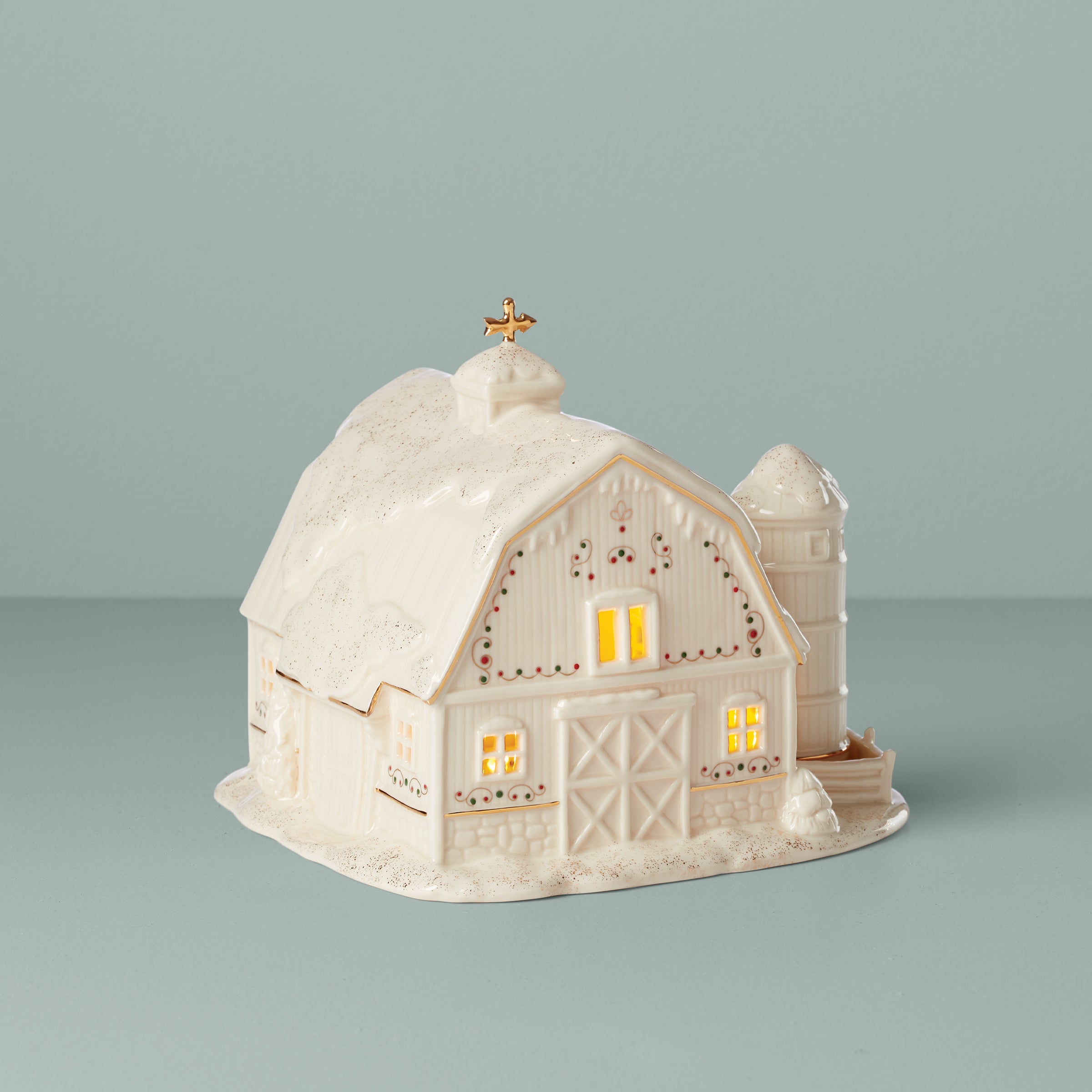 Mistletoe Park Light-Up Barn - Image 2