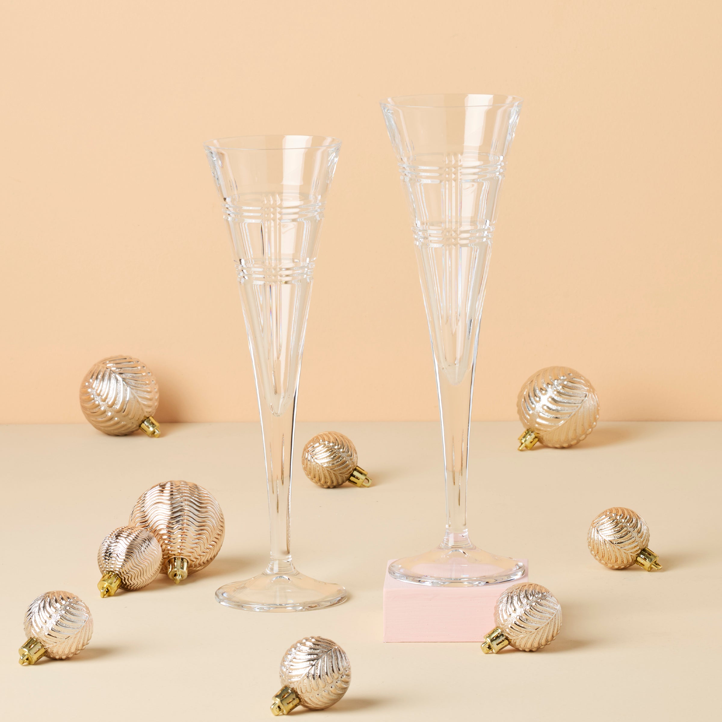 Hudson Crystal Toasting Flutes. Set of 2 - Image 2
