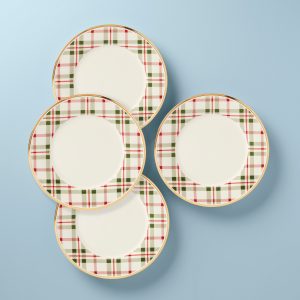 Holiday Plaid Dinner Plates. Set of 4