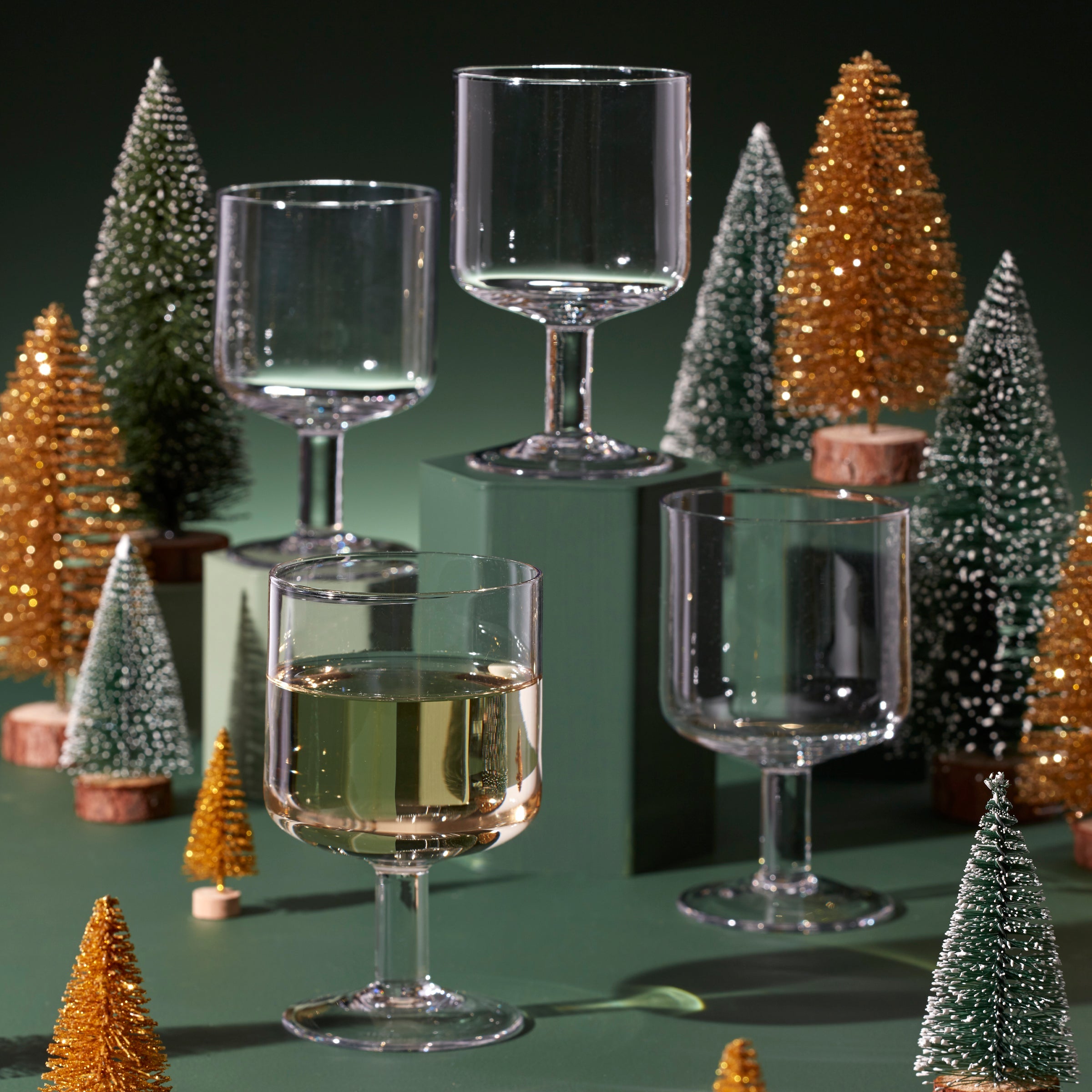 Tuscany Classics Stackable Wine Glasses. Set of 4 - Image 3