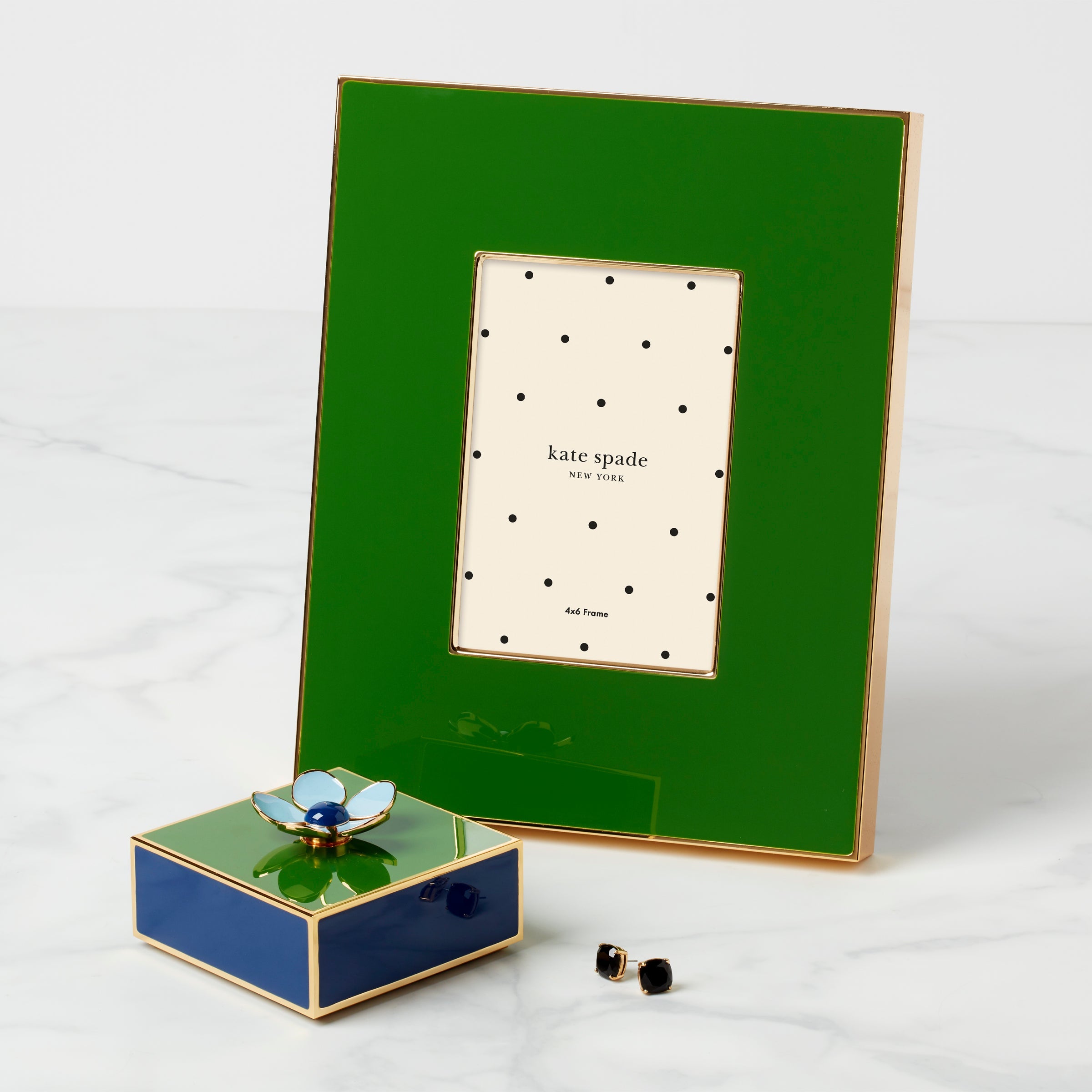 Make It Pop Green & Navy Floral Box - Image 2