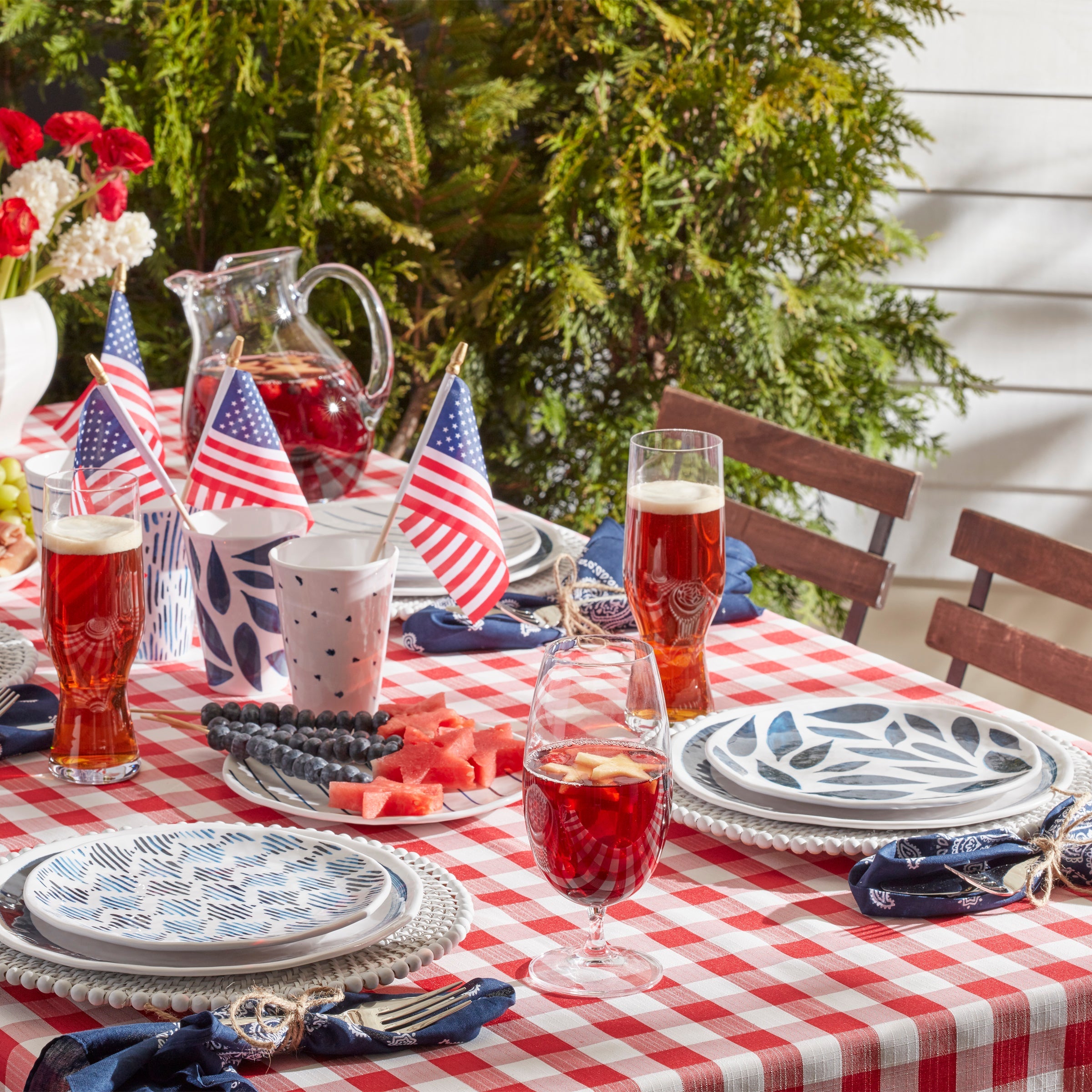 Blue Bay Melamine 16-Piece Dinnerware Set - Image 4