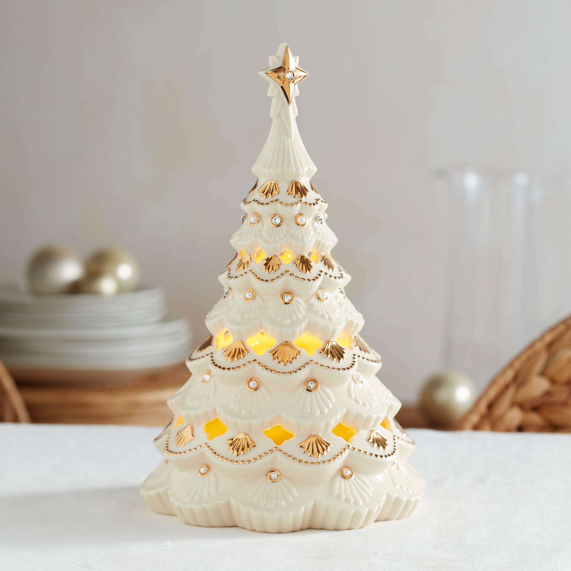 Florentine & Pearl Lit Tree Figurine - Image 2