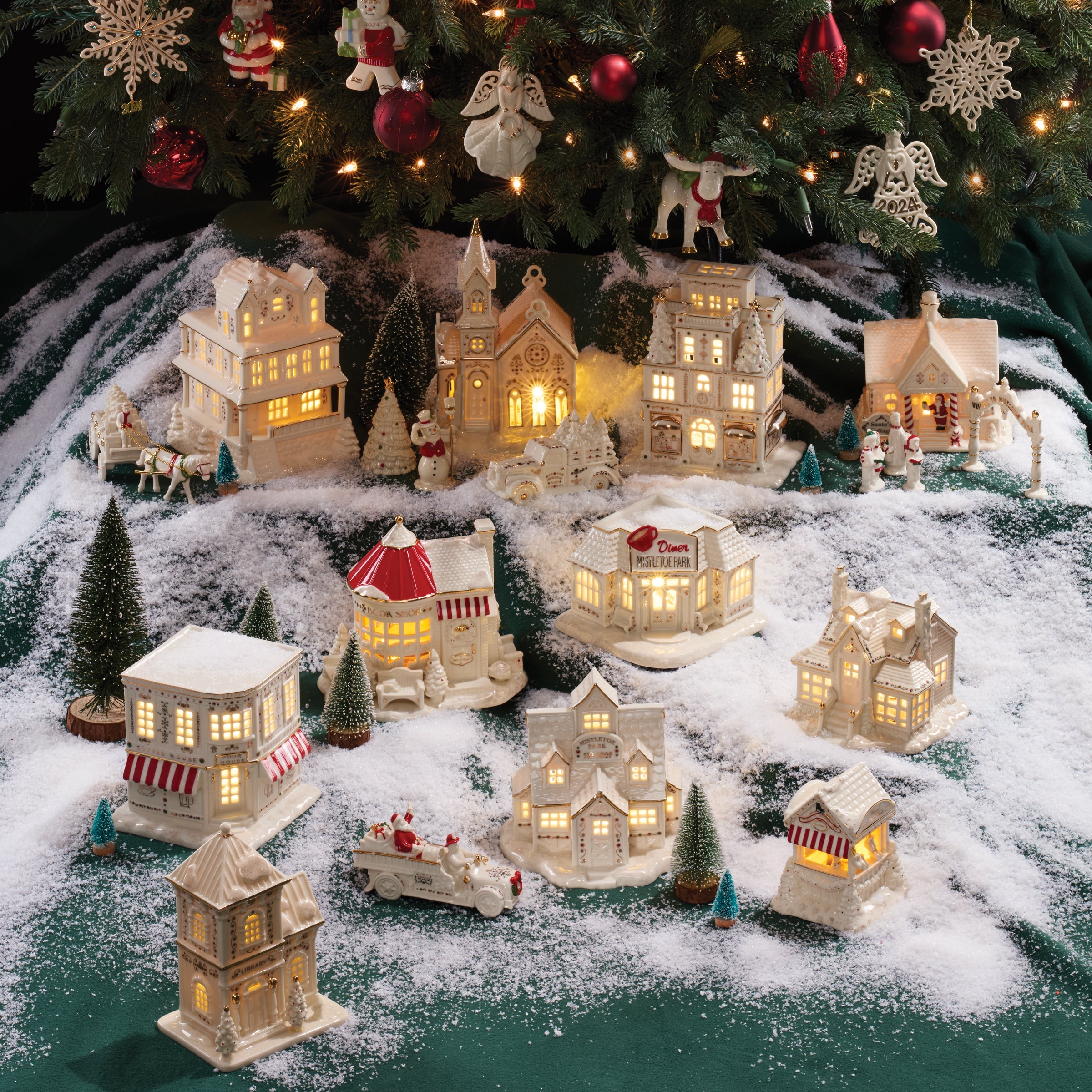 Mistletoe Park Ice Skate Rental Booth Figurine - Image 3