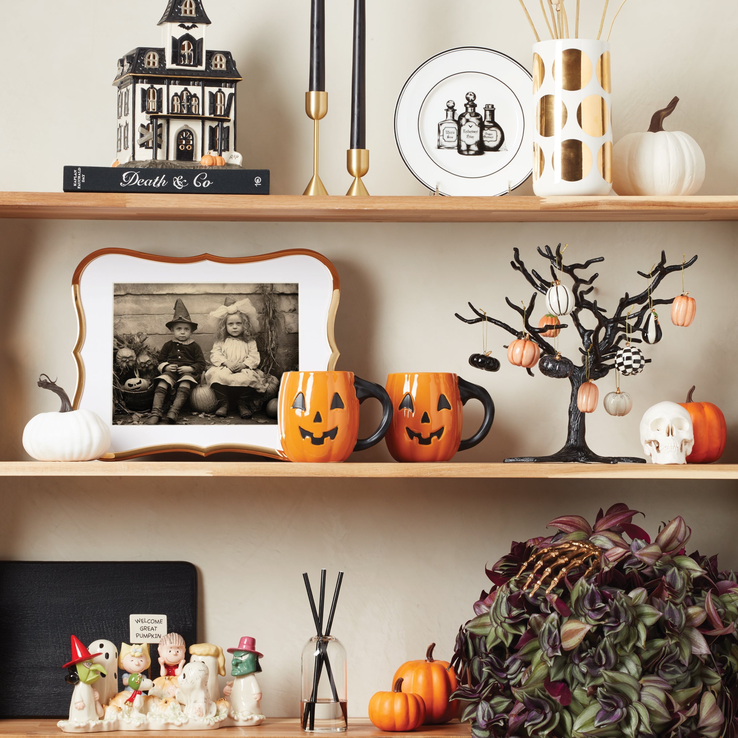 Halloween Figural Pumpkin Mugs. Set of 4 - Image 2
