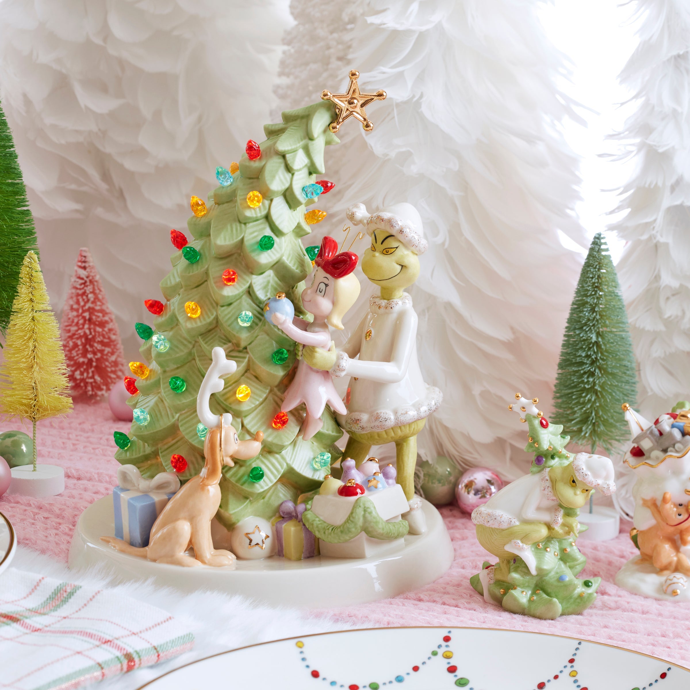 Grinchie Tree Lit Figurine - Image 8