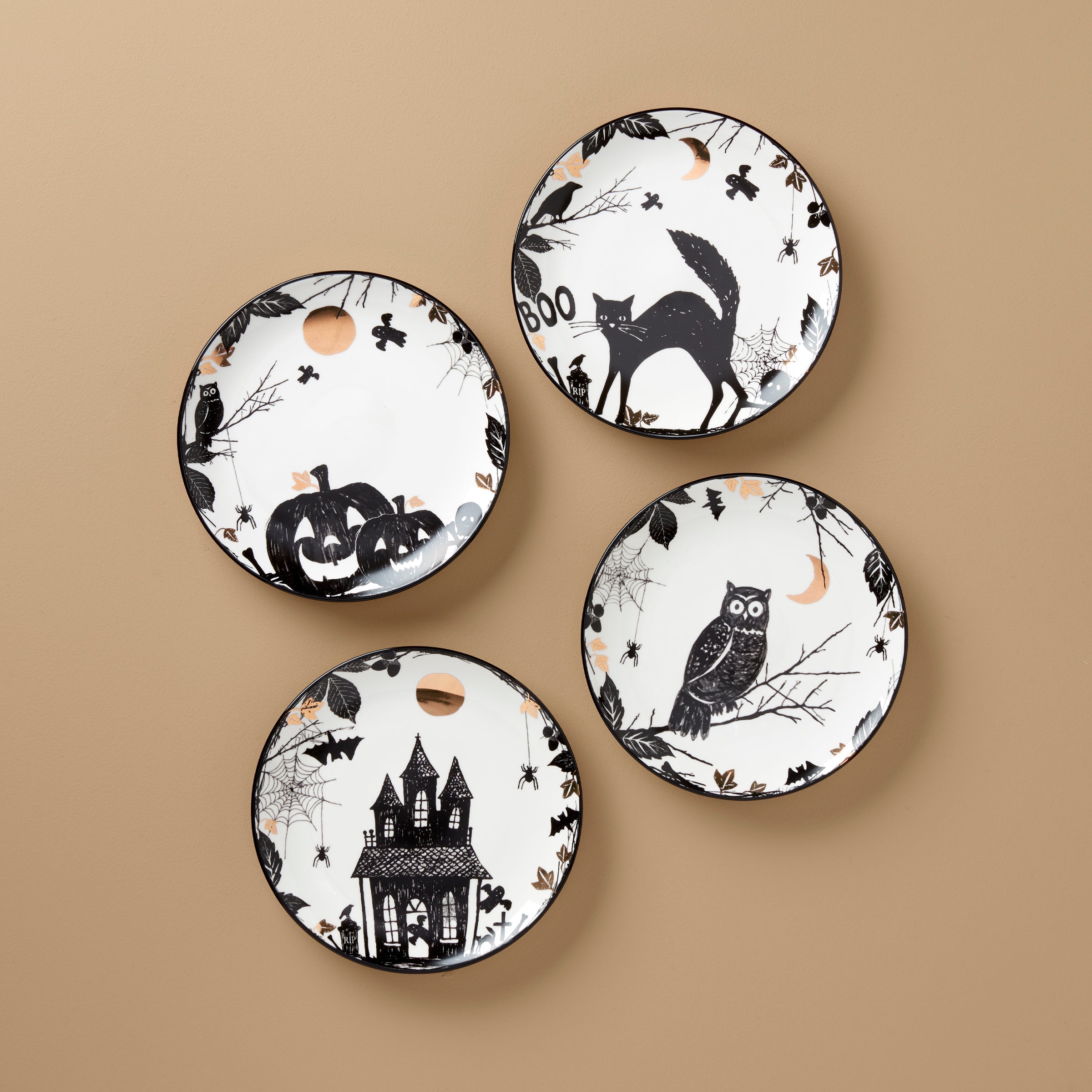 Haunted Halloween Accent Plates. Set of 4