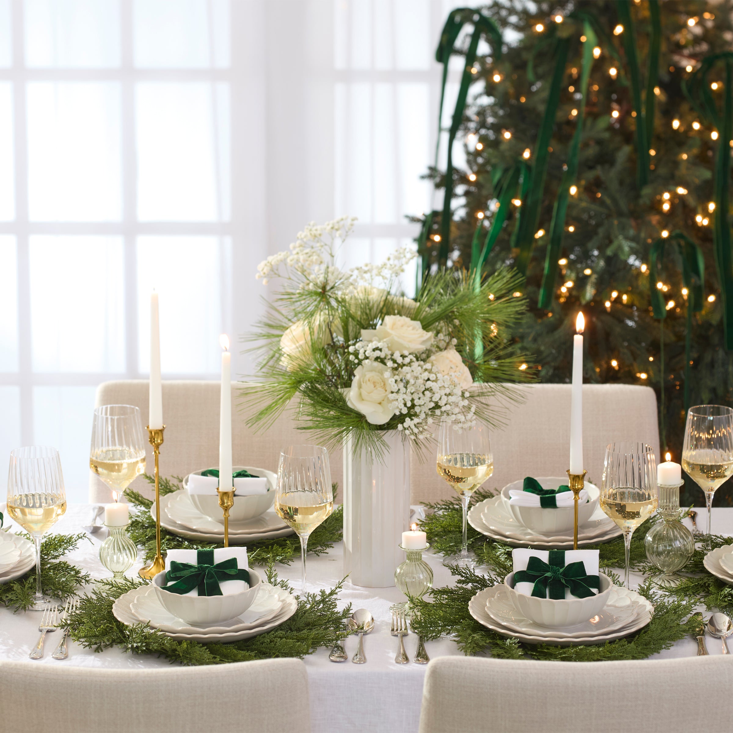 French Perle Scallop White Dinner Plates. Set of 4 - Image 2