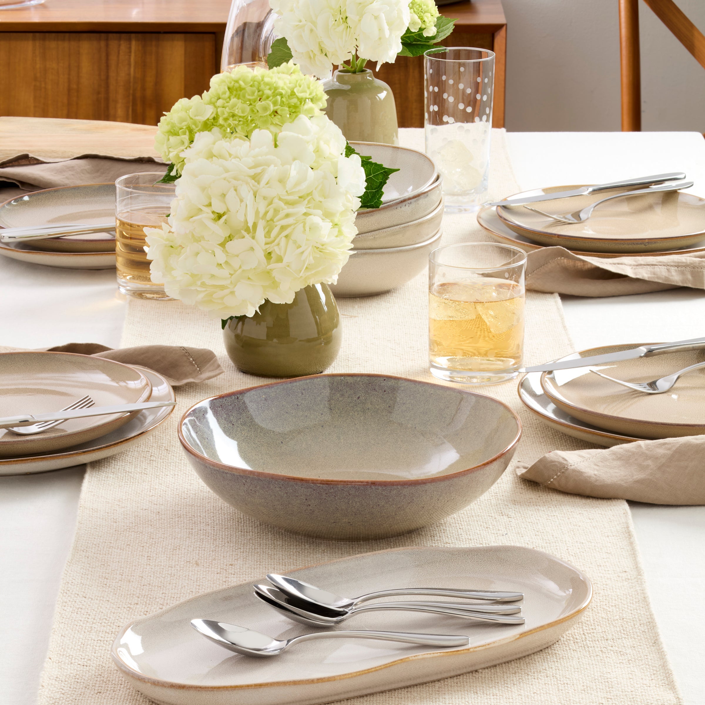 Organic Shades Oatmeal 2-Piece Serving Set - Image 3