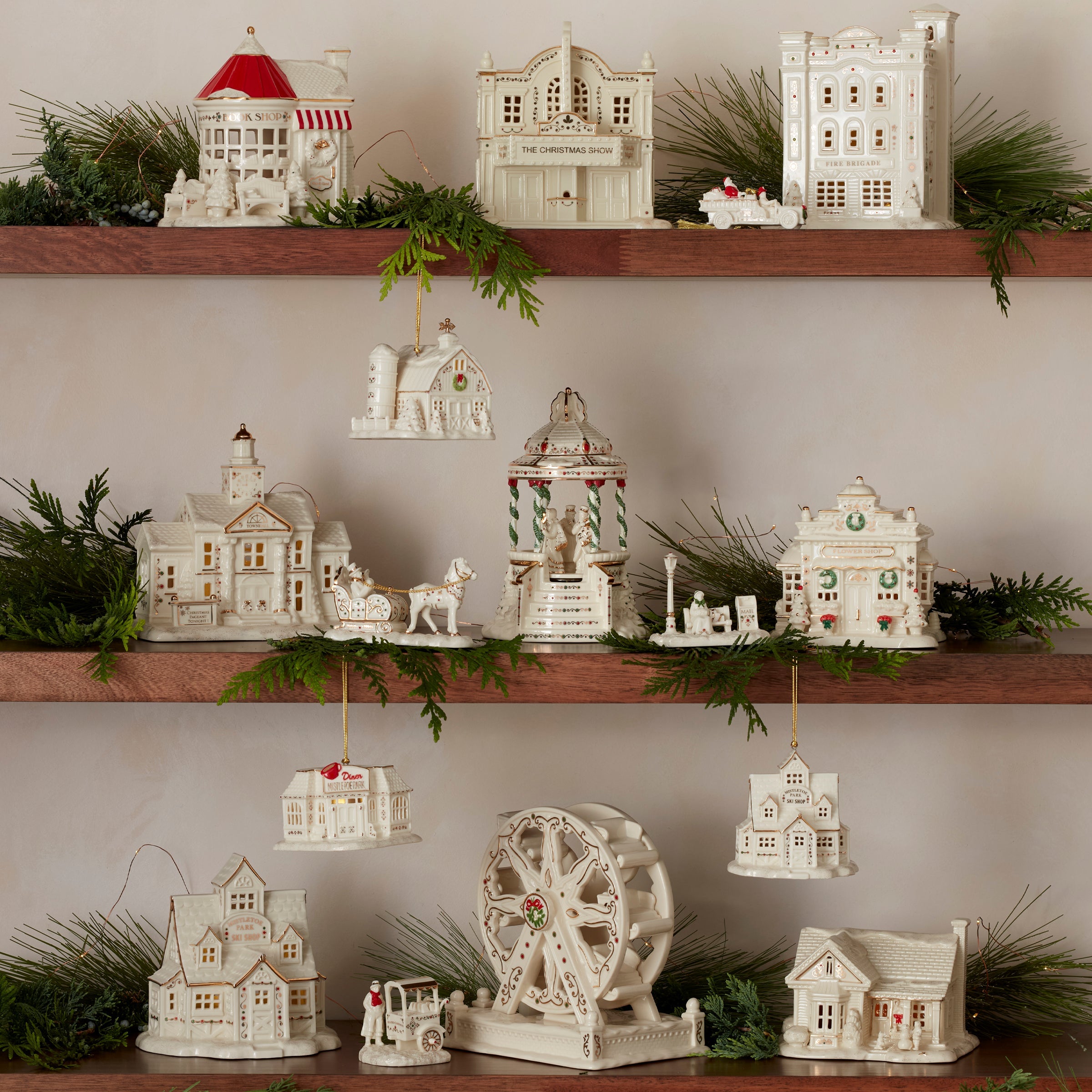 Mistletoe Park 2-Piece Parkbench & Chestnut Seller Figurine Set - Image 4