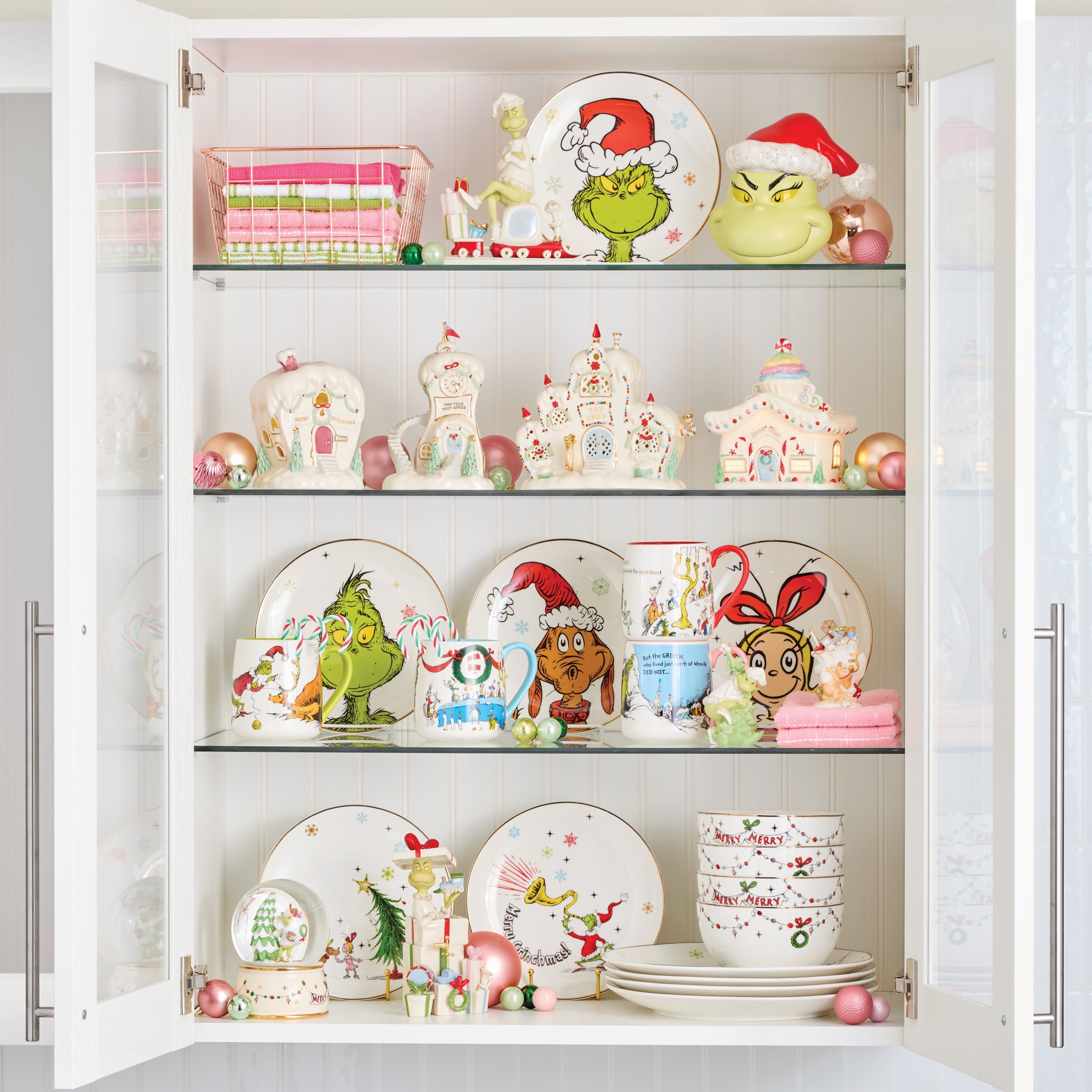 Grinch Gets The Gifts Figurine - Image 4