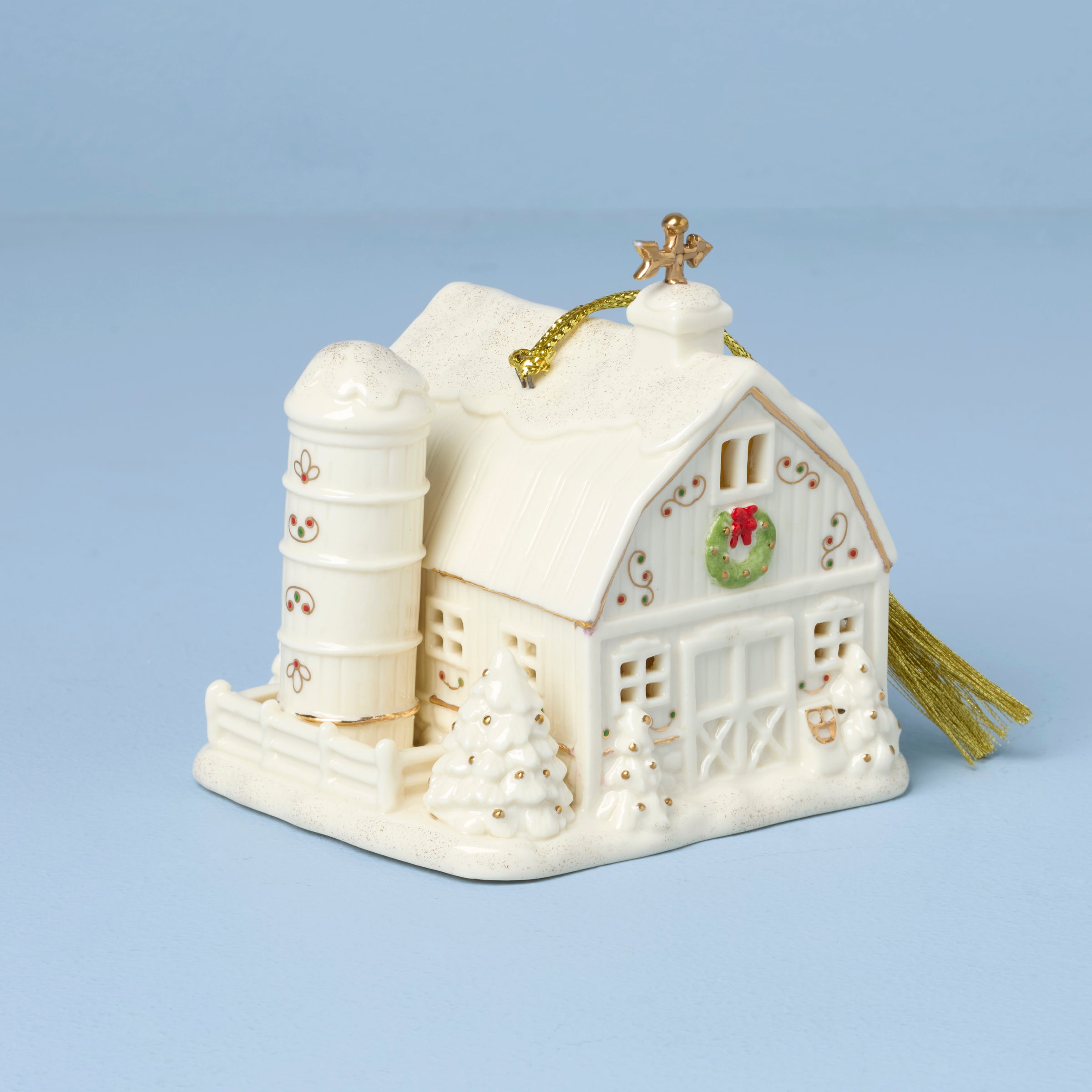 Mistletoe Park Barn Lit Ornament - Image 2
