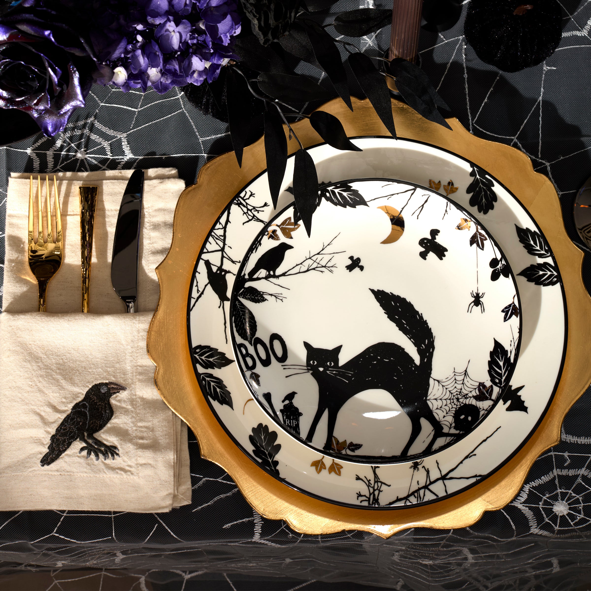 Haunted Halloween Dinner Plates. Set of 4 - Image 2