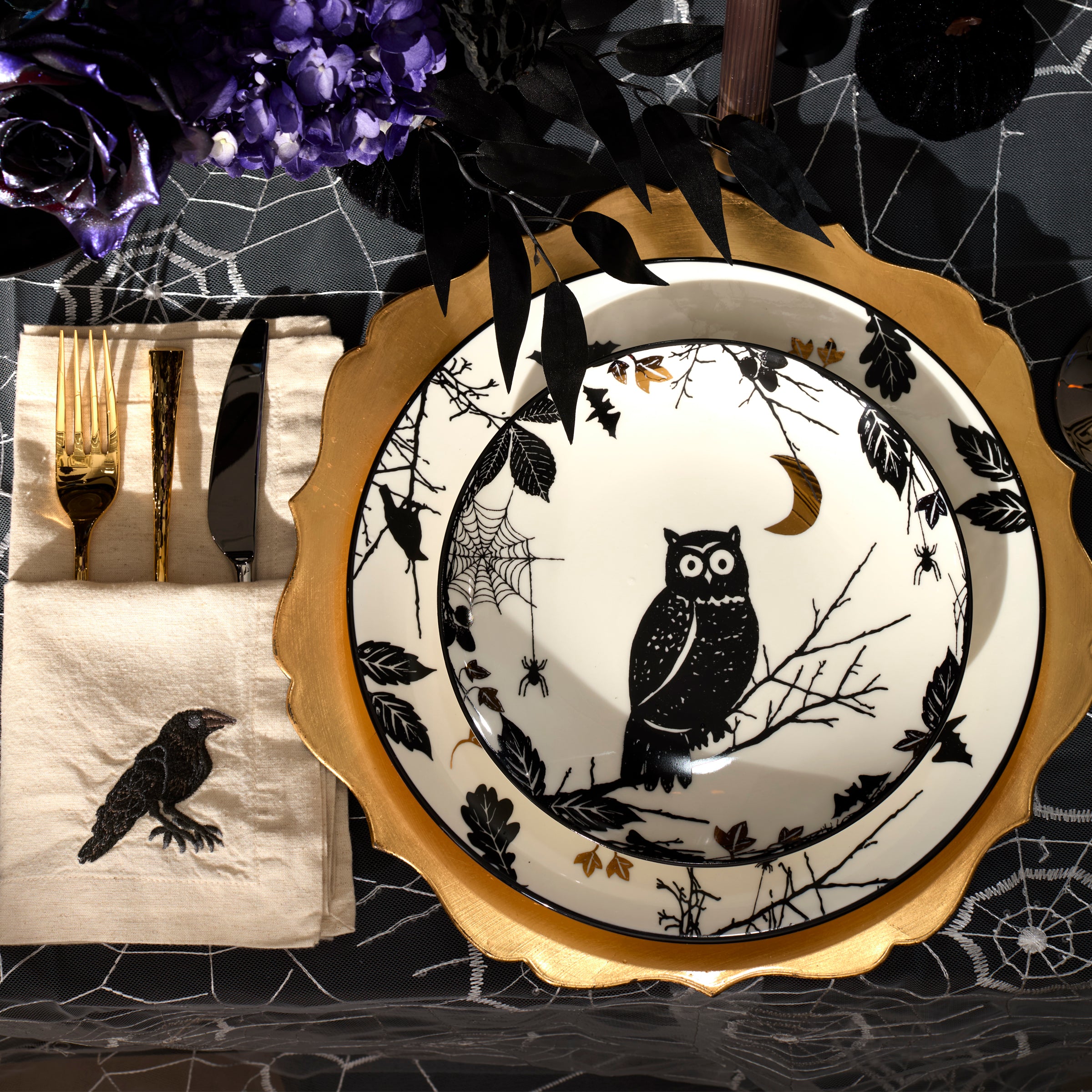 Haunted Halloween Dinner Plates. Set of 4 - Image 5